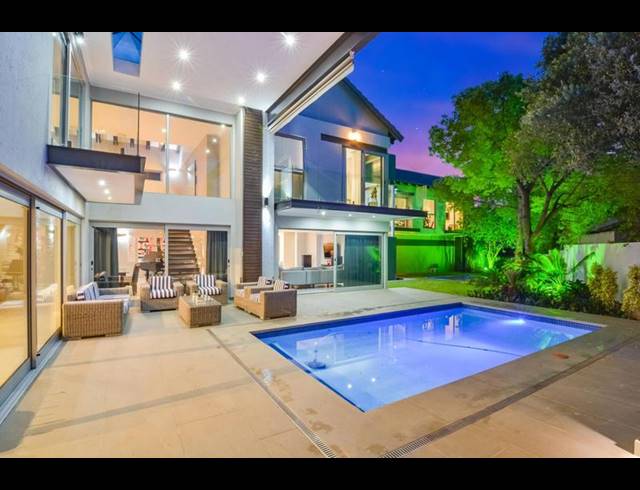 5 BEDROOM HOUSE FOR SALE IN MIDSTREAM ESTATE